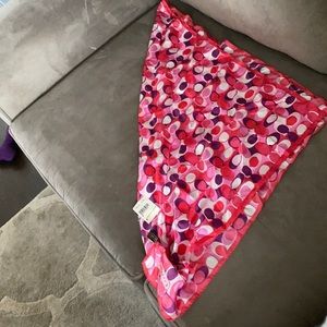 Coach Chelsea Optic C square scarf